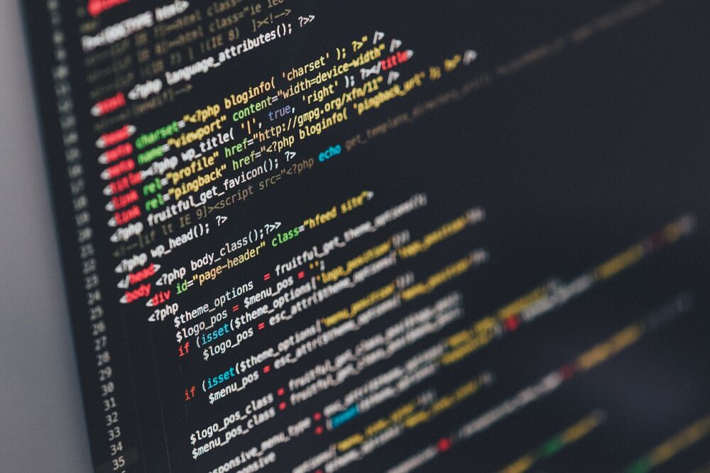 Een overzicht van computercode die symbol staat voor Enterprise Resource Planning