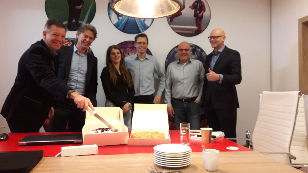 Het Advisie team dat de oplevering van het Advisie Procurement aan Amsterdam ArenA viert